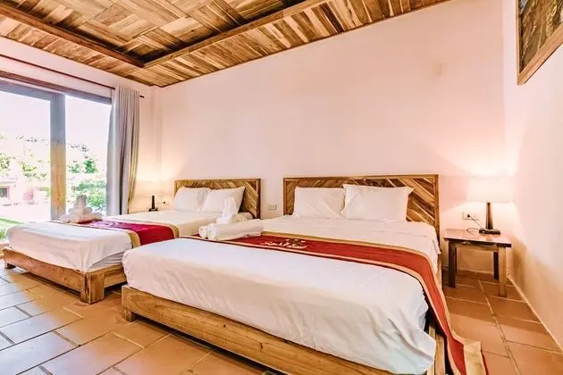 Family Bungalov, Havuz Manzaralı