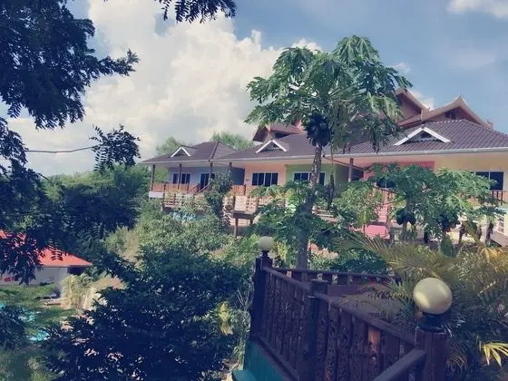 Deluxe River View Bungalow