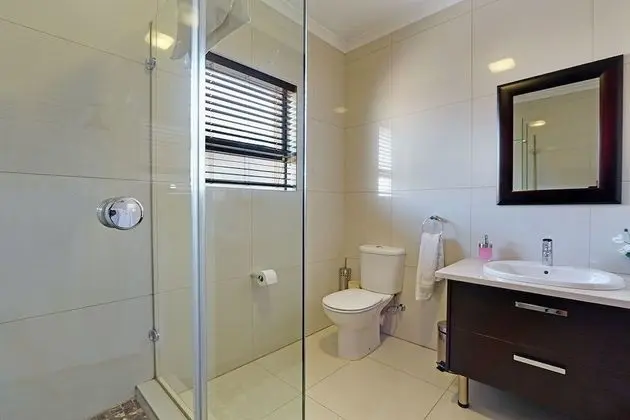 ARUM LILY - 1 BEDROOM APARTMENT