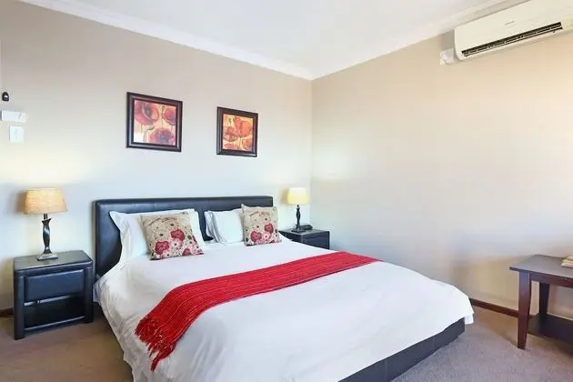 MANDELAS GOLD- 2 BEDROOM 2 BATHAPARTMENT