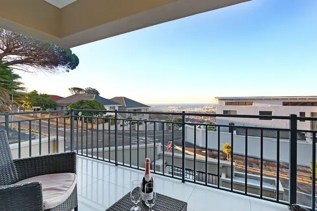MANDELAS GOLD- 2 BEDROOM 2 BATHAPARTMENT