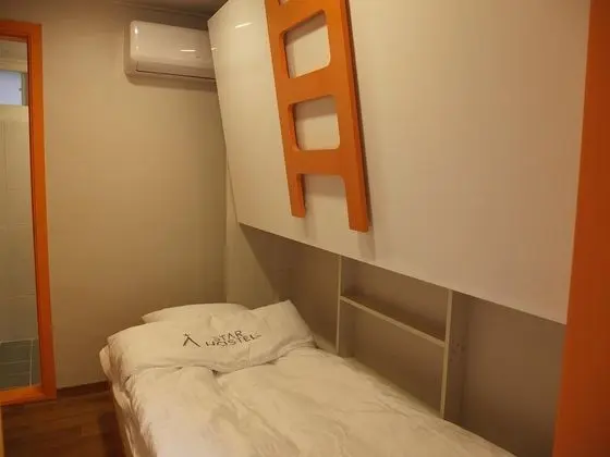 Tek Kişilik Oda (Private Shower, Shared Toilet)