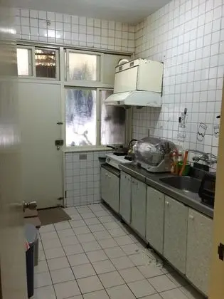 Ortak Ranzalı Oda, Sadece erkekler için, Ortak Banyo