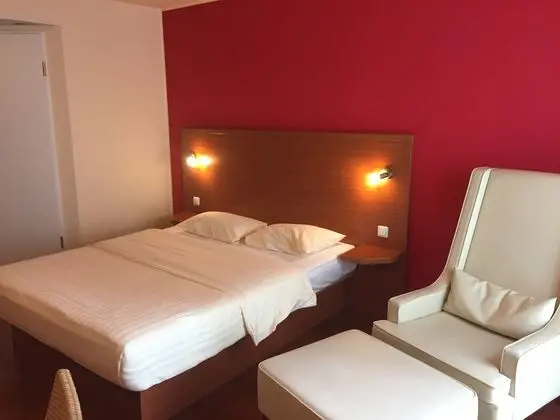 1 Çift ​​kişilik Yatak Business