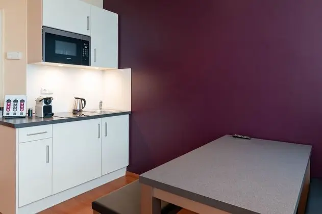 Apart Daire, 2 Çift Kişilik Yatak, Küçük Mutfak