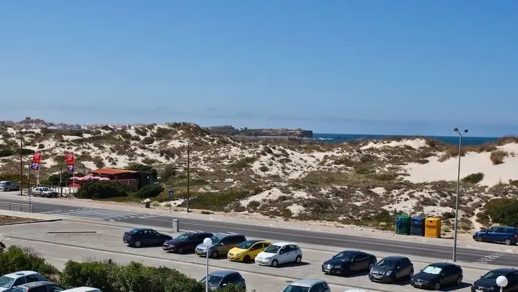 Üç Kişilik Oda (Dune View)