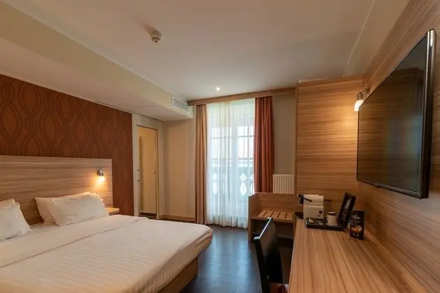 Business Büyük Yataklı Tek Kişilik Oda