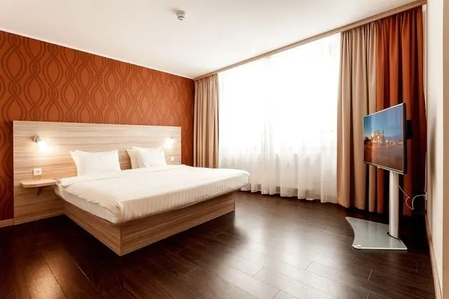 Business Tek Büyük Yataklı Oda