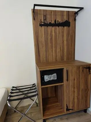 Üç Kişilik Oda