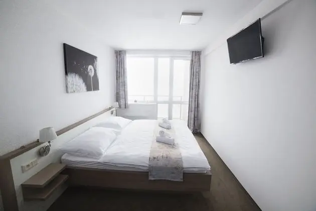 Tek Büyük Yataklı Oda, Göl Manzaralı (Balcon)