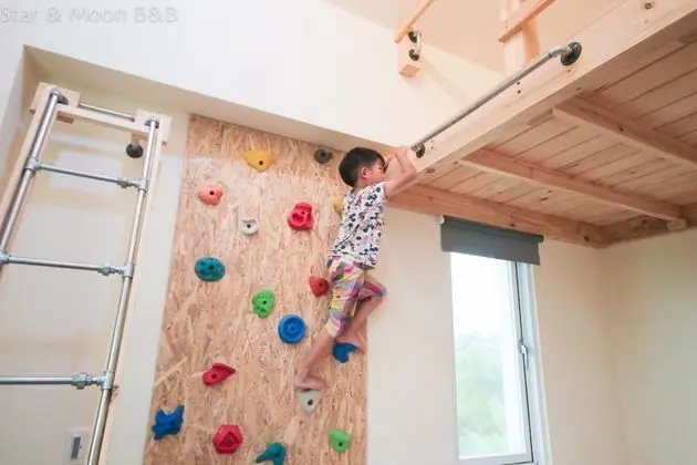 Family Oda (Rock Climbing)