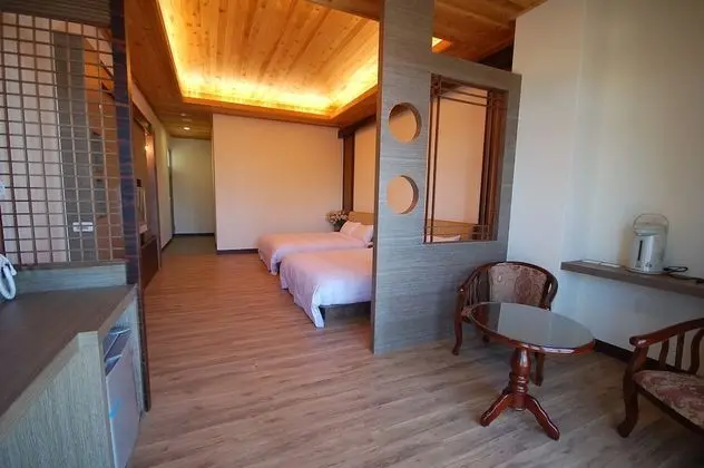 Deluxe Dört Kişilik Oda