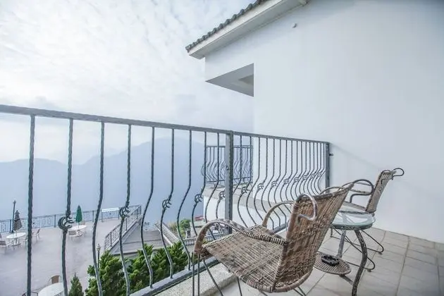 Family Oda, Balkon