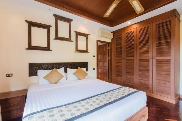2-Bedroom Villa with Sea View
