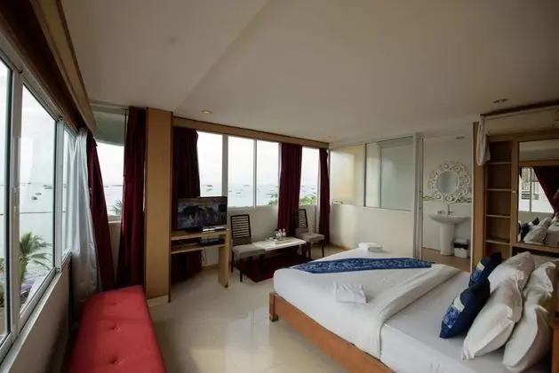 Grand Deluxe Double Room