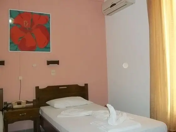 Tek Büyük veya İki Ayrı Yataklı Oda, Şehir Manzaralı