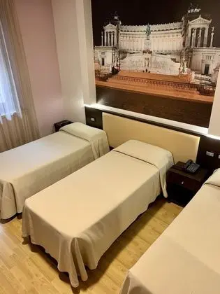 Classic Üç Kişilik Oda