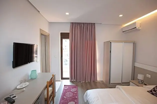 Tek Büyük Yataklı Oda, Balkon