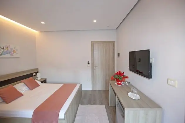 Tek Büyük Yataklı Oda, Balkon