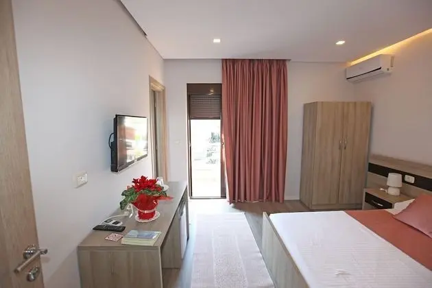 Tek Büyük Yataklı Oda, Balkon