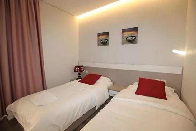 Tek Büyük Yataklı Oda, Balkon