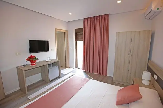 Tek Büyük Yataklı Oda, Balkon