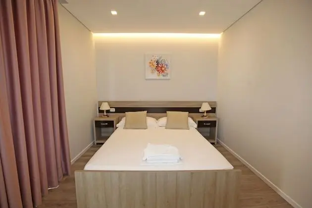 Tek Büyük Yataklı Oda, Balkon