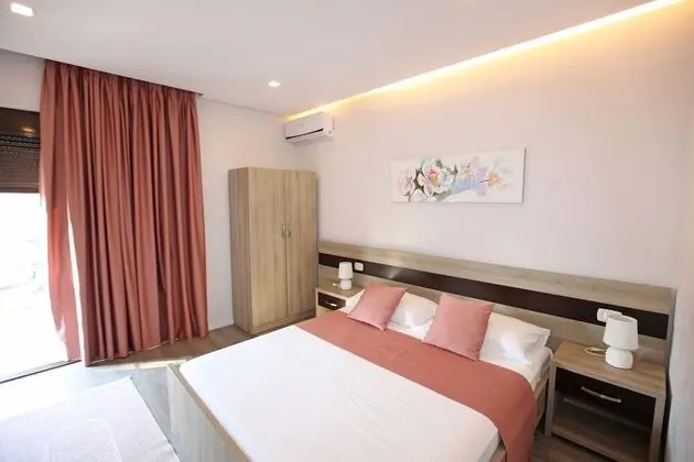 Tek Büyük Yataklı Oda, Balkon
