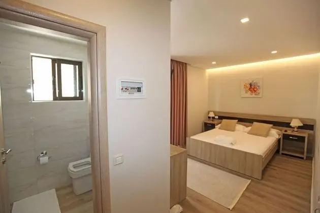 Tek Büyük Yataklı Oda, Balkon