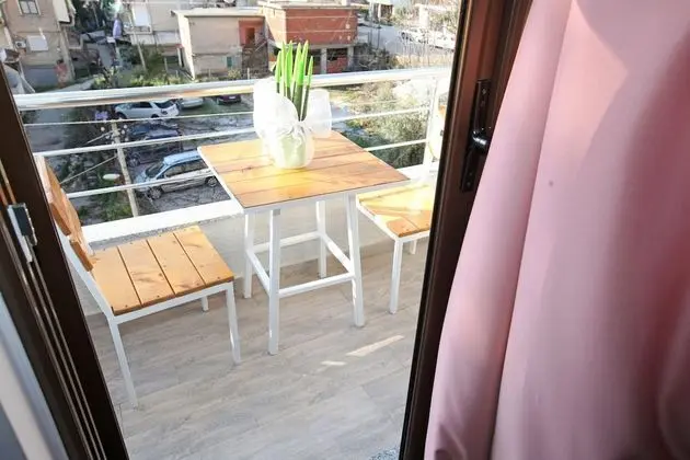 Tek Büyük Yataklı Oda, Balkon