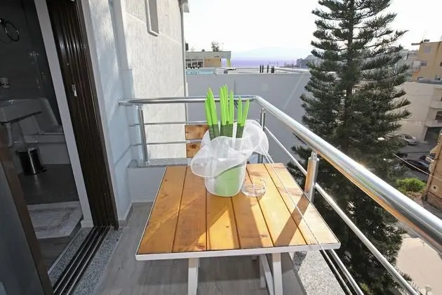 Tek Büyük Yataklı Oda, Balkon