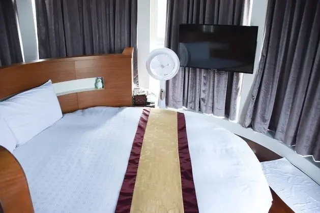 Deluxe Tek Büyük Yataklı Oda