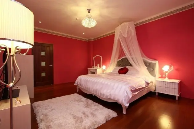 Romantic Tek Büyük Yataklı Oda