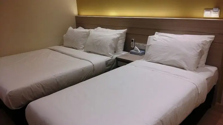 Üç Kişilik Oda