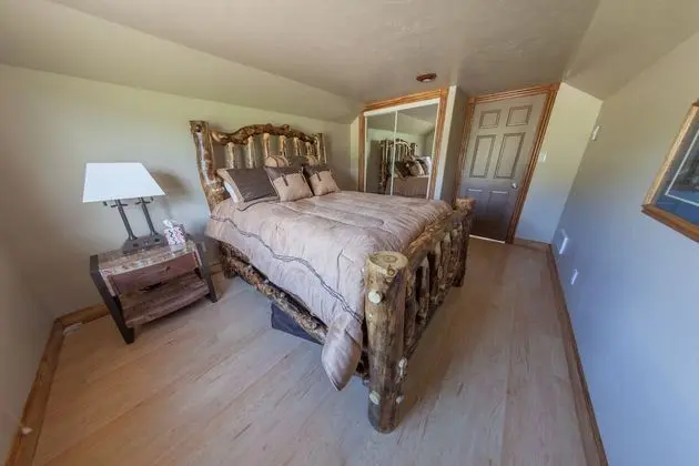 Traditional Stüdyo Süit