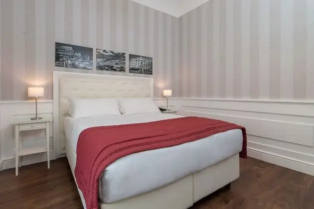 Tek Büyük veya İki Ayrı Yataklı Oda