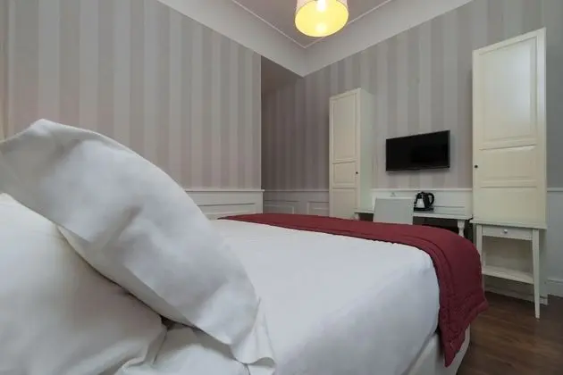 Tek Büyük veya İki Ayrı Yataklı Oda