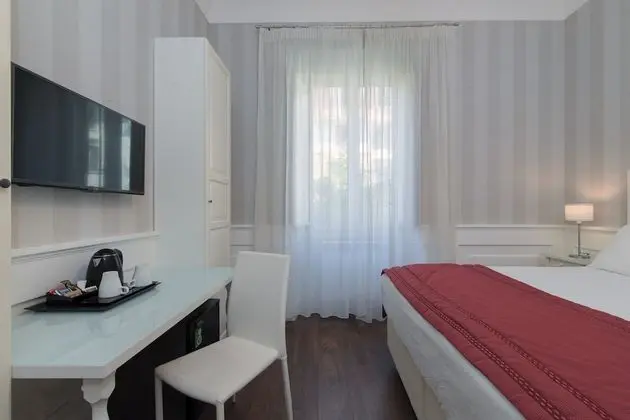 Tek Büyük veya İki Ayrı Yataklı Oda