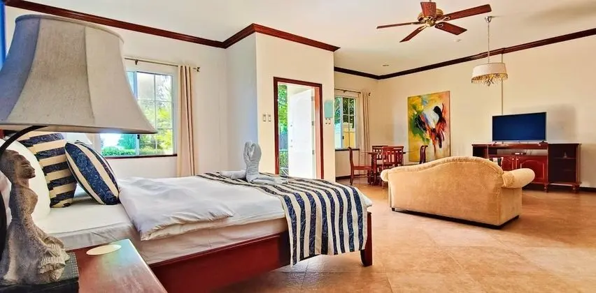 Tek Büyük Yataklı Oda