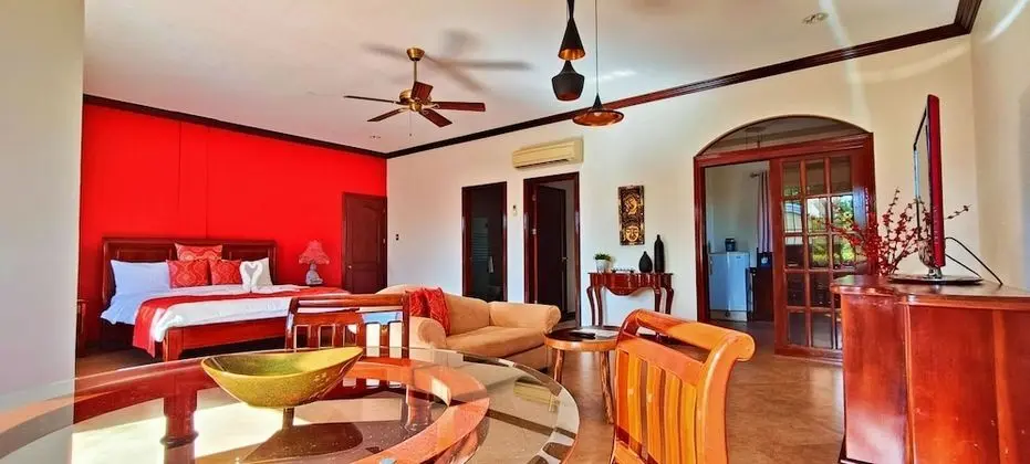 Tek Büyük Yataklı Oda