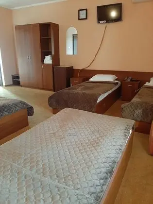 Standard Dört Kişilik Oda