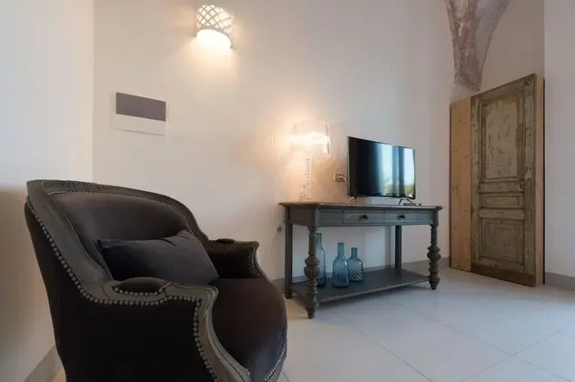 Superior Tek Büyük Yataklı Oda, Teras, Bahçe Manzaralı