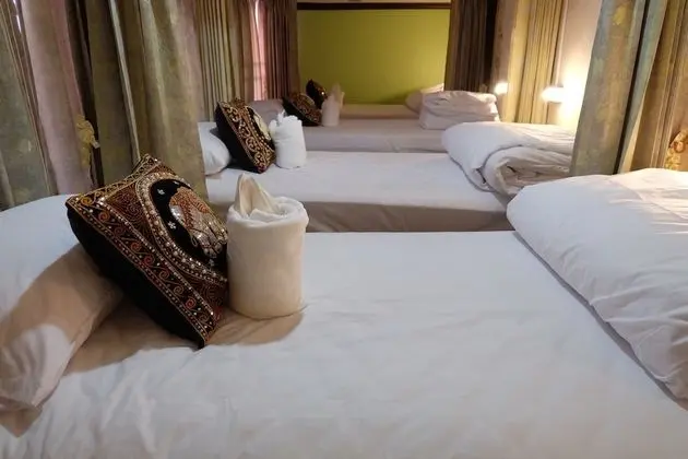 4-Bed Mixed Dormitory