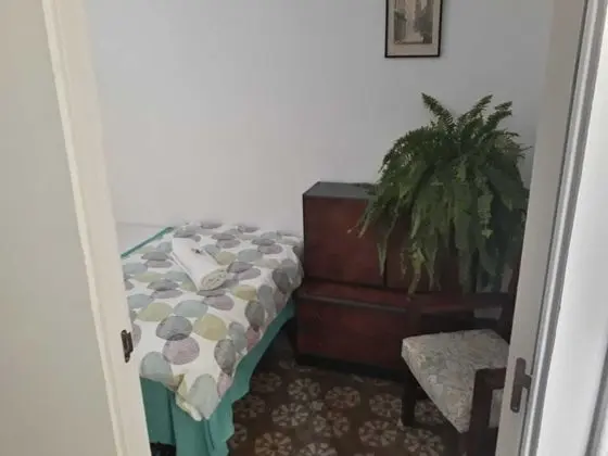 Economy Tek Büyük Yataklı Oda