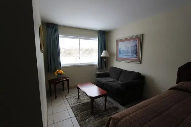 2 Double Beds, Suite, Lake View