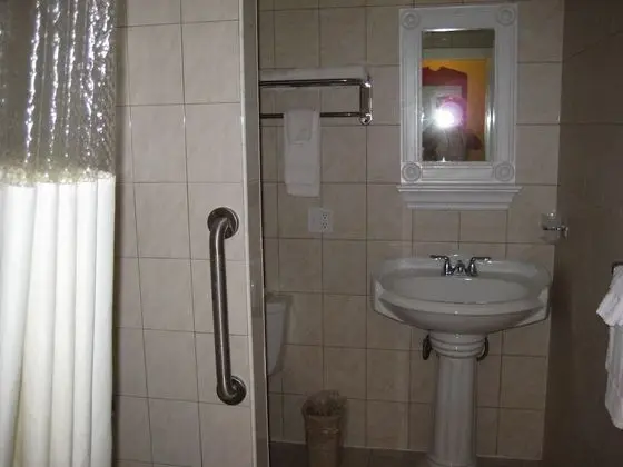 Standard Oda, 1 En Büyük (King) Boy Yatak, Sigara İçilmez