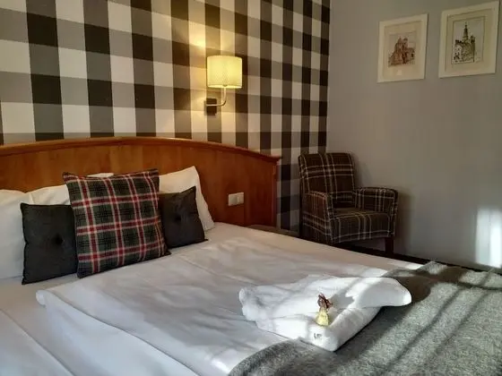 Standard Tek Büyük Yataklı Oda