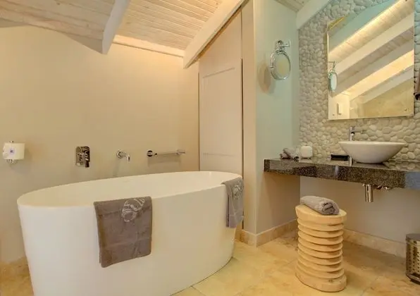 Oda, 1 Büyük (Queen) Boy Yatak