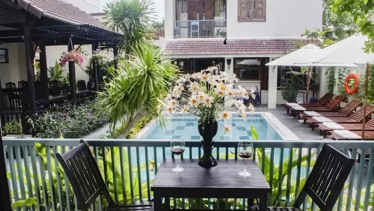 Deluxe Oda, Balkon