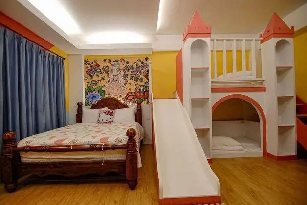 Deluxe Dört Kişilik Oda
